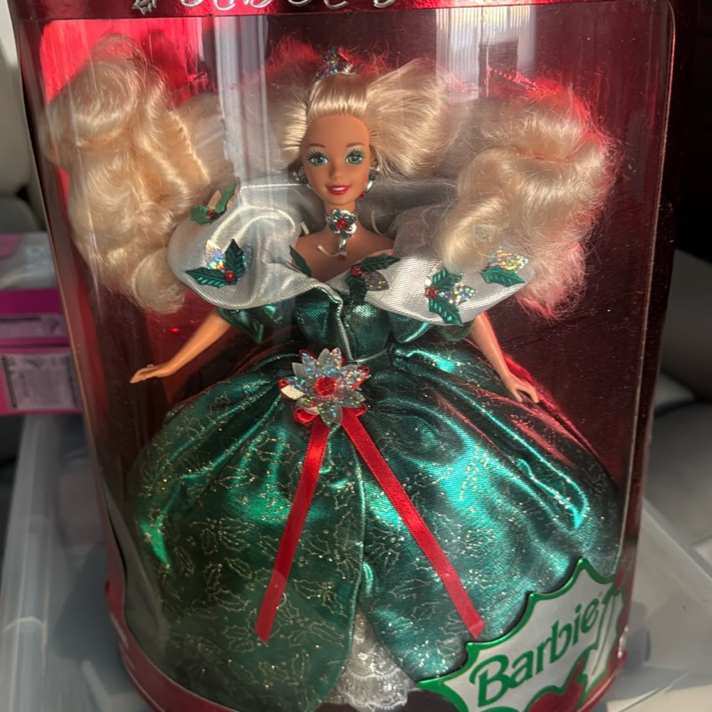 Mattel Vntg 1995 Happy Holidays Barbie Special Edition Doll New in Box